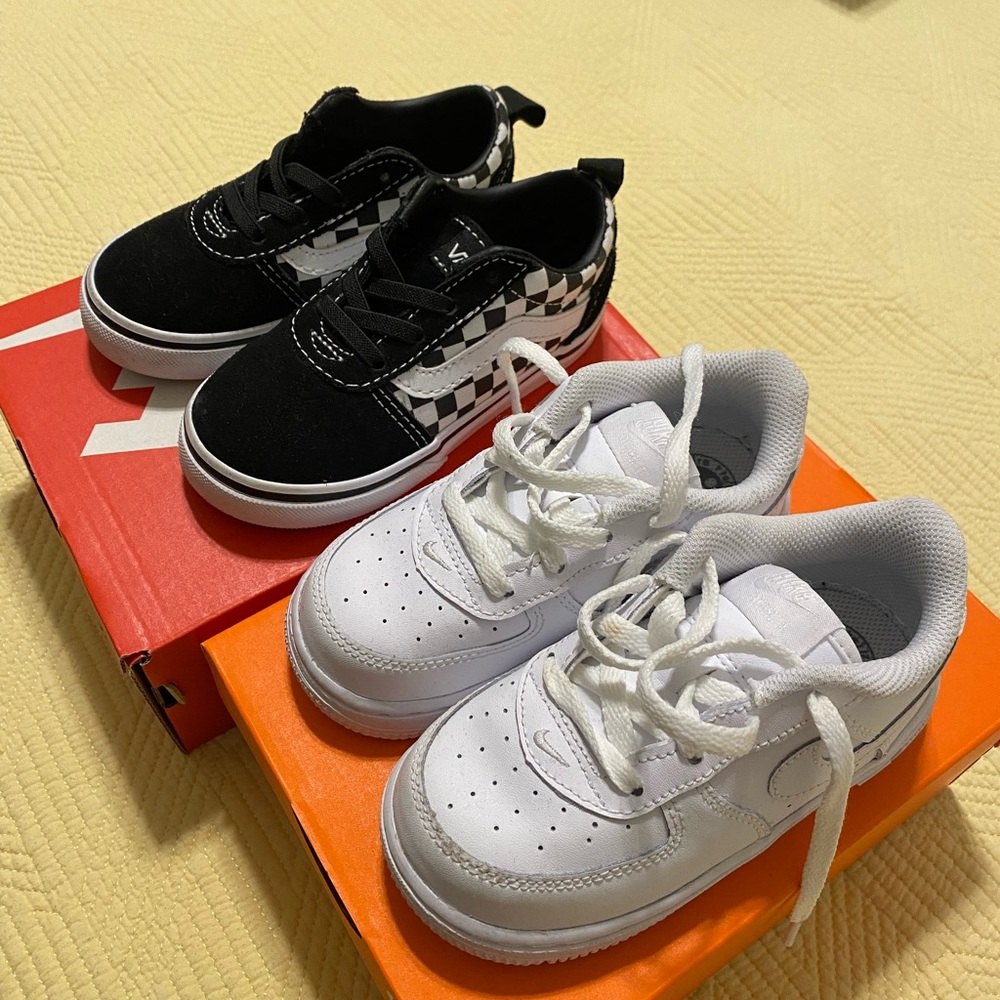 Toddler shoes size 8C